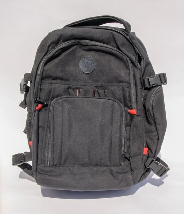 The Bodyguard Switchblade pack makes a great daily commuter or work bag and it hides an important secret: quick-deploy front-and-back armor